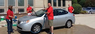 Indiana car wash supports United Way