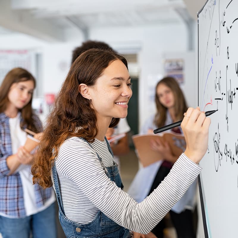 Expand collaboration possibilities from anywhere