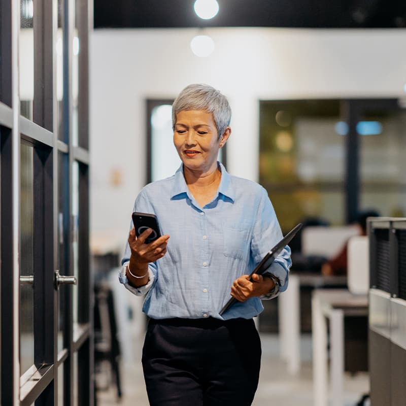 Intuitive touchscreen simplifies routine tasks